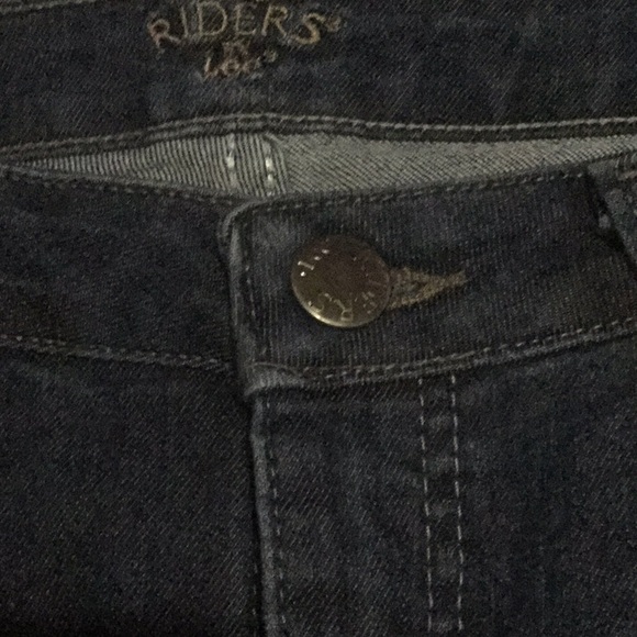 Riders - Picture 2 of 4